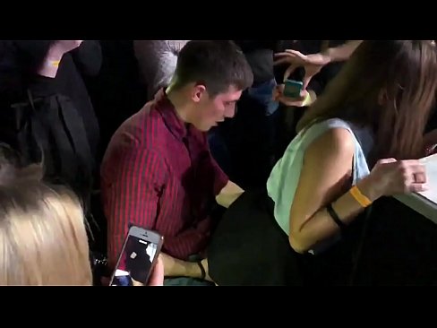 ❤️ Sexe real en una discoteca russa. Noia russa de 18 anys a l'anus i la vagina follada en una discoteca ❌ Porno a nosaltres ca.pornpics-de.ru